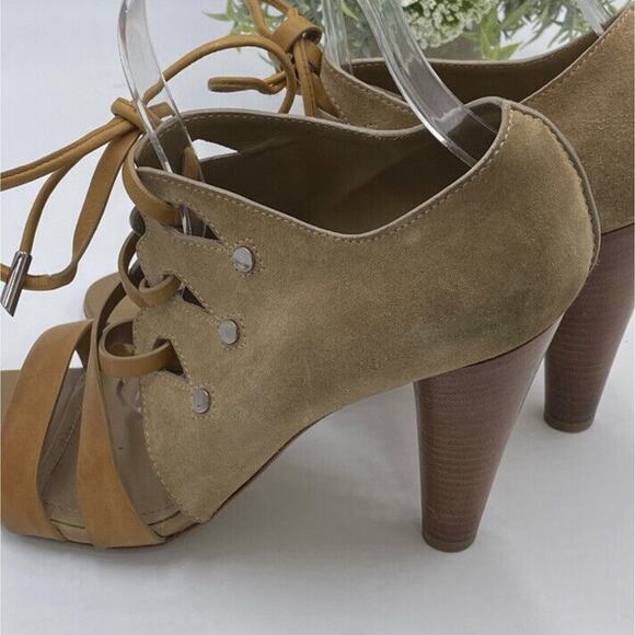 TOD'S Tan Cutout Leather Paneled Two Toned Suede Cone Heeled Sandals Sz 39/US 8 - Picture 12 of 13